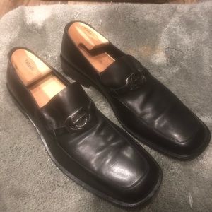 Men’s Gucci dress shoes size 12 d